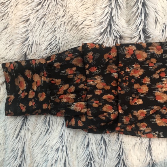 Zara Basic Long Sleeve Shirt - Picture 6 of 7